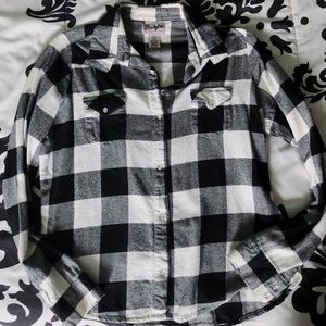 NWOT - Wrangler Plaid Snap Button Up